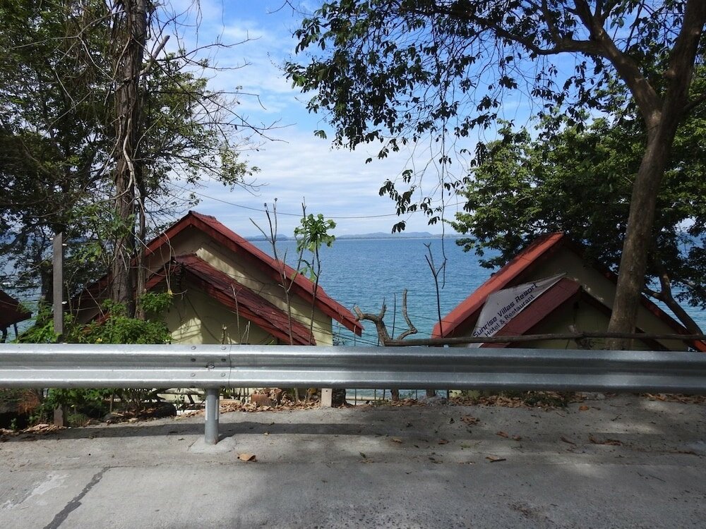 Фото Sunrise Villas Seaview