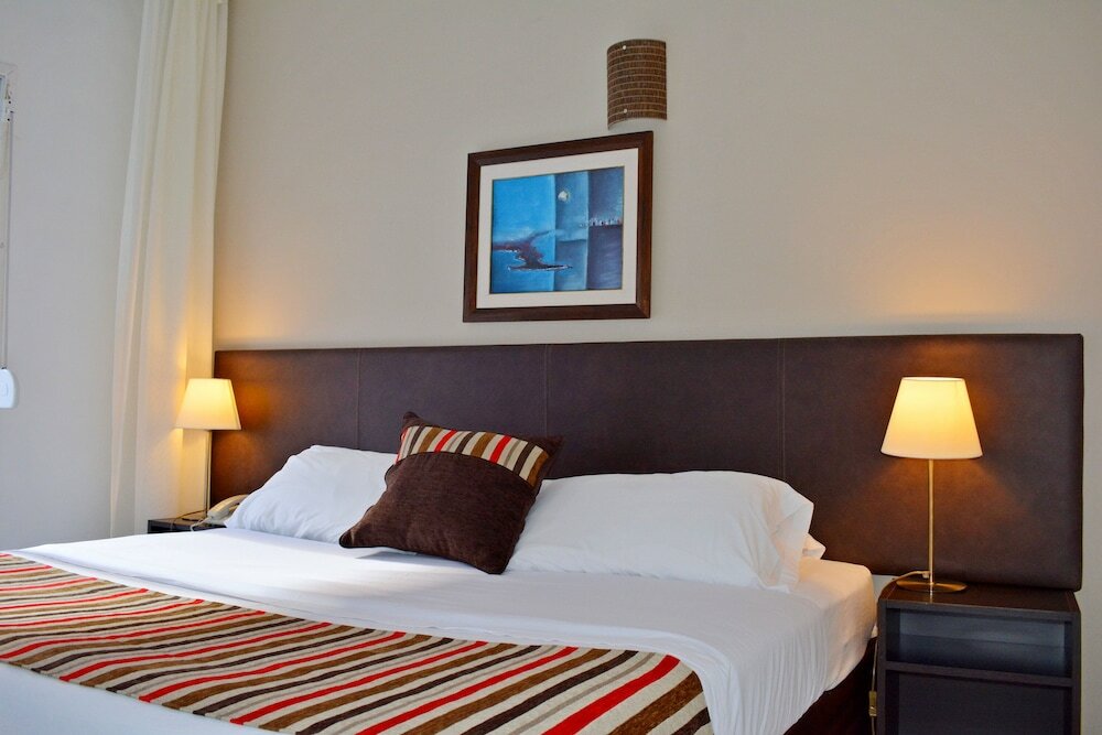 Фото De la Plaza Hotel