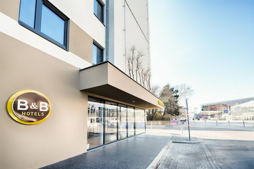 Фото B&b Hotel Wien-Stadthalle