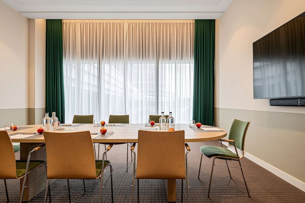 Фото IntercityHotel Geneva