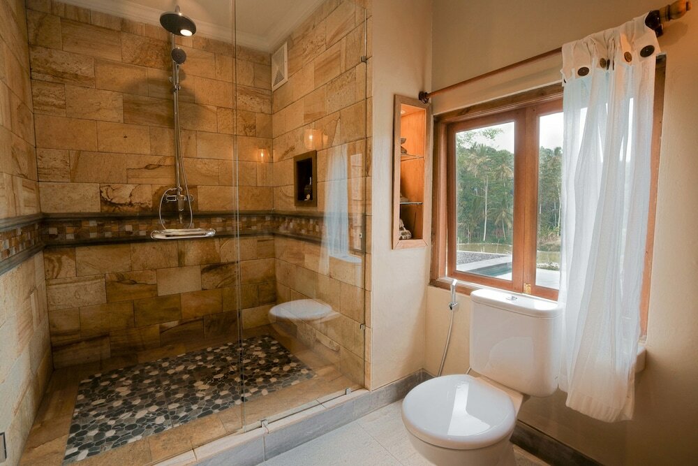 Фото Pondok Sebatu Villa