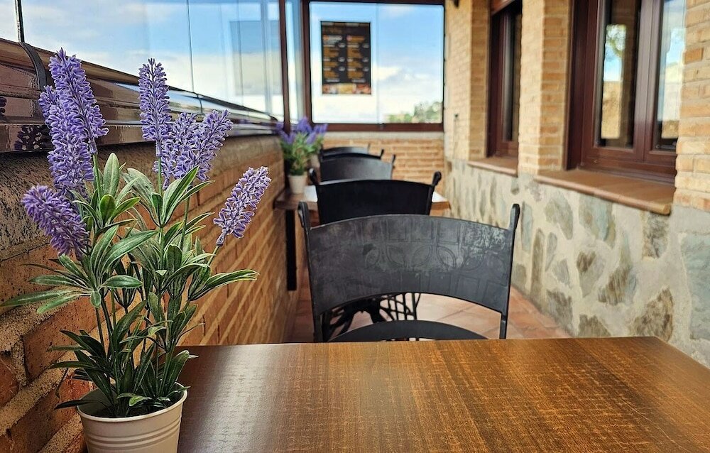 Фото Hotel Medina de Toledo