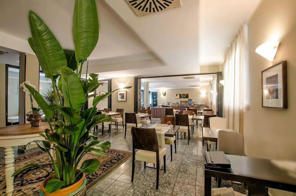 Фото Hotel Comtur