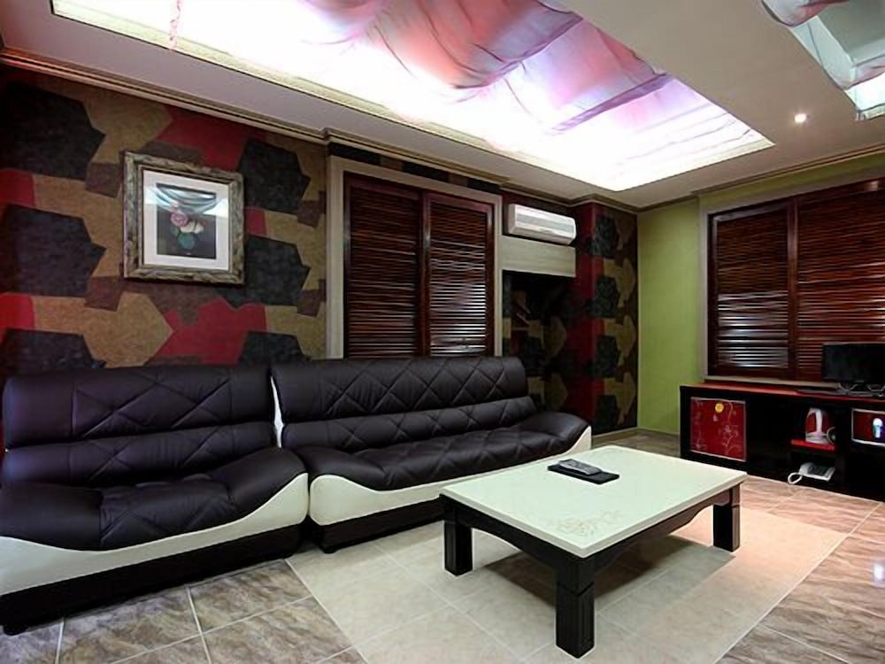 Фото Brown Hotel