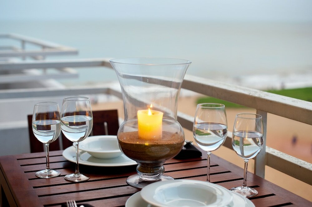 Фото The Beach Apartments