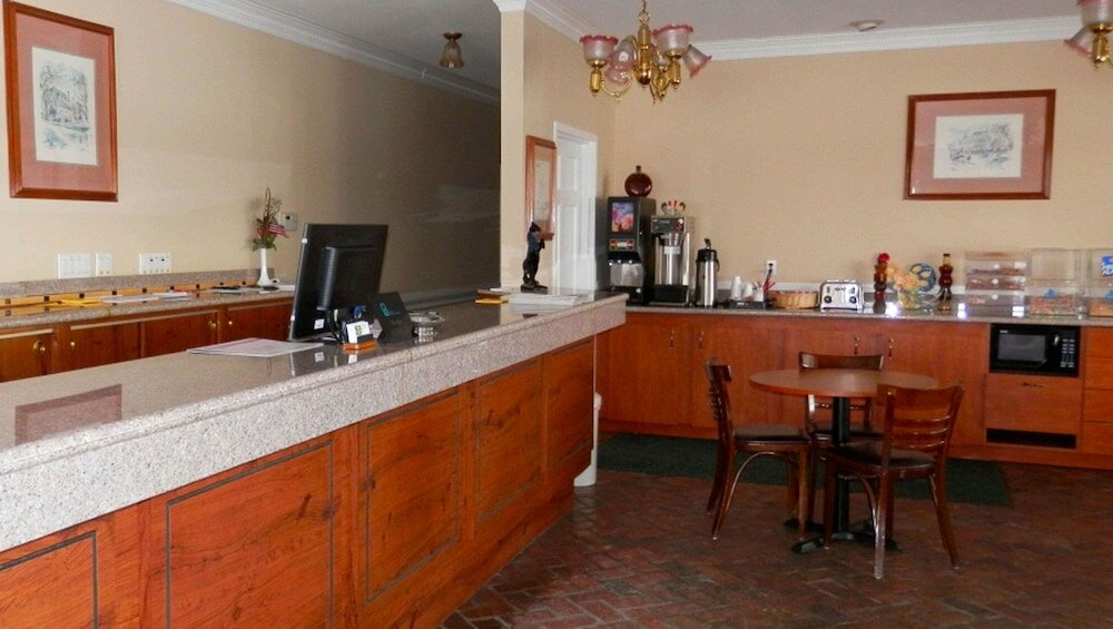 Фото Magnuson Hotel Fowlerville