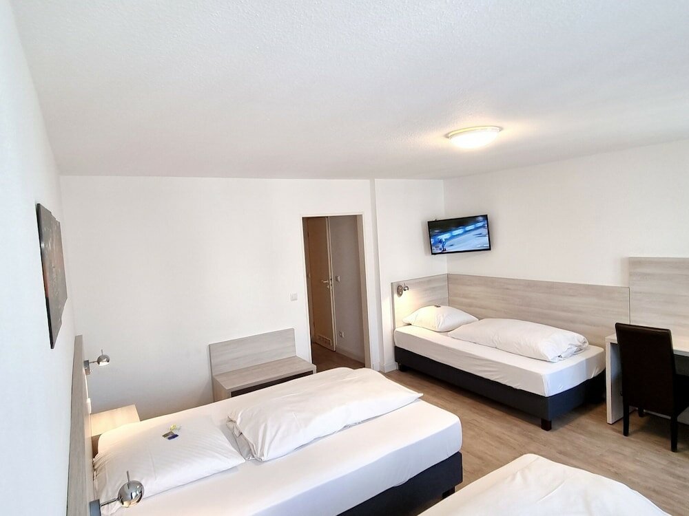 Фото Adler Hotel Frankfurt