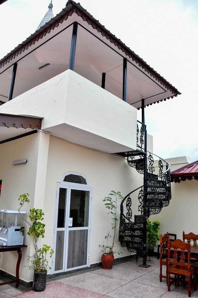 Фото Forodhani Park Hotel