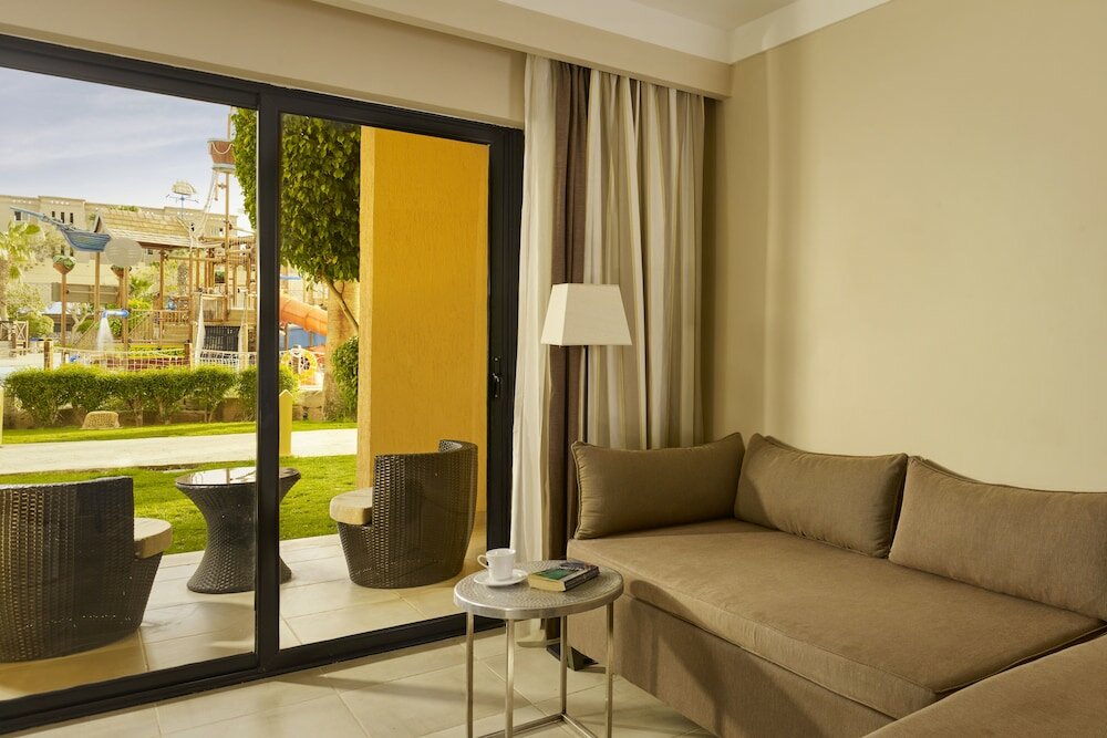 Фото Coral Sea Aqua Club