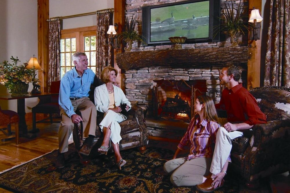 Фото The Village Inn