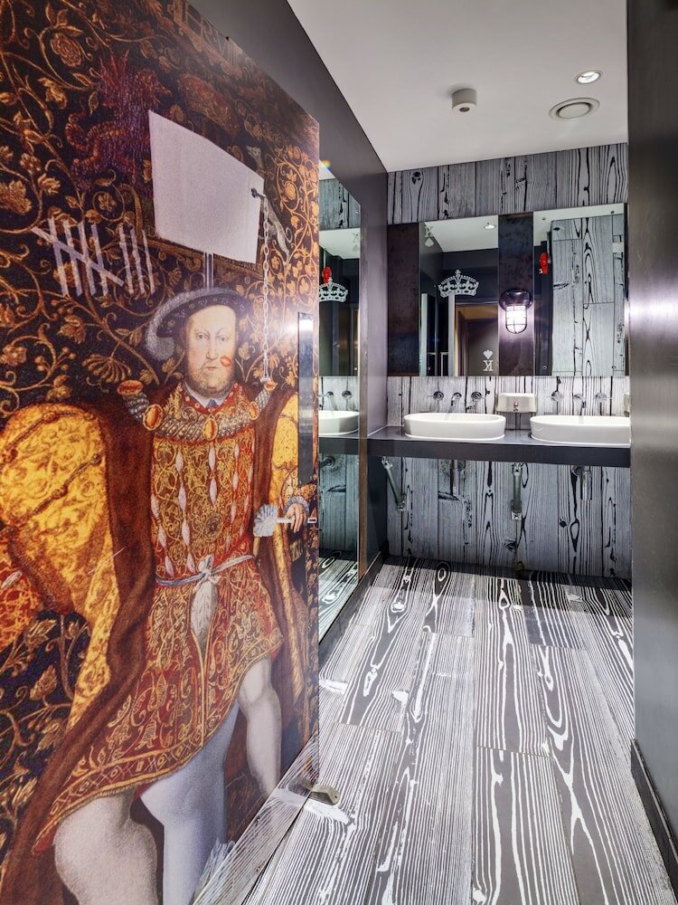 Фото Generator London