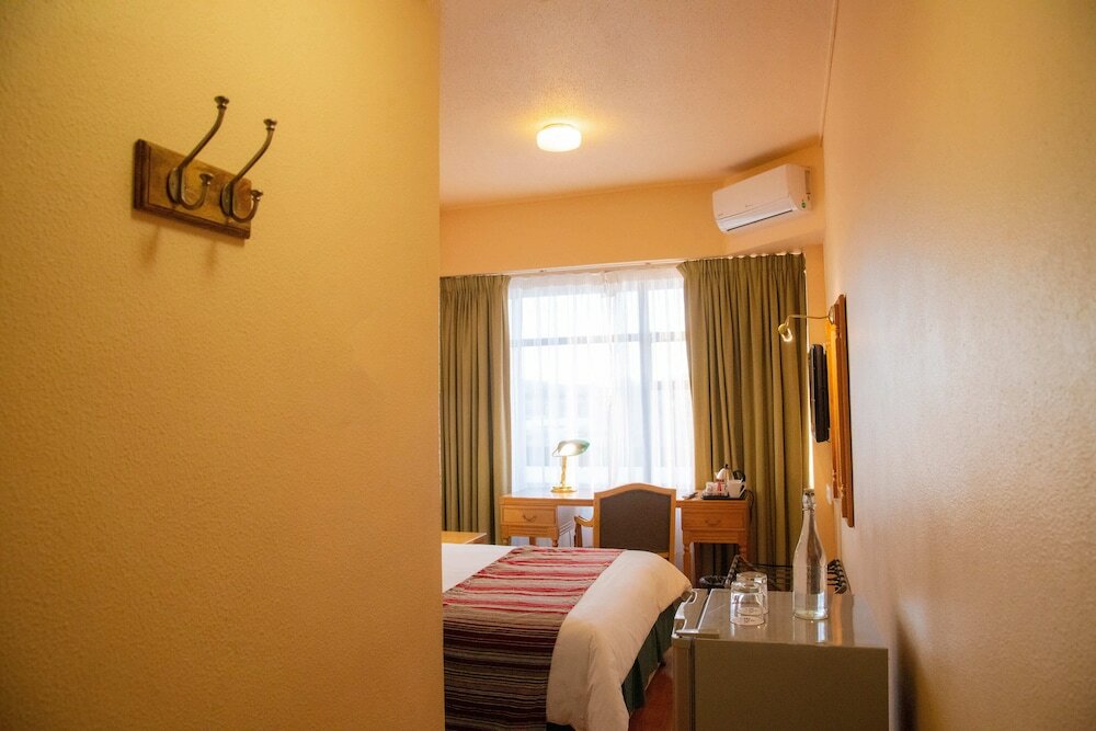 Фото Bon Hotel Bloemfontein Central