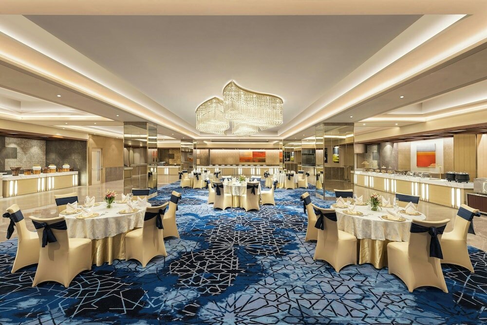 Фото Courtyard by Marriott Bhopal