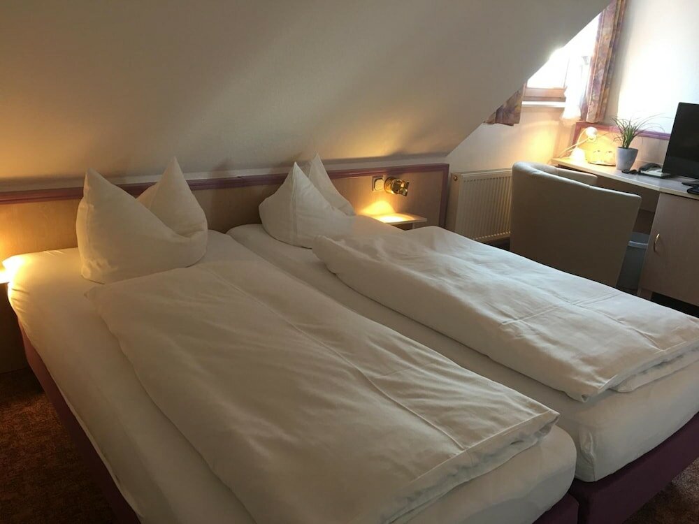 Фото Hotel & Restaurant Park Cafe Isa