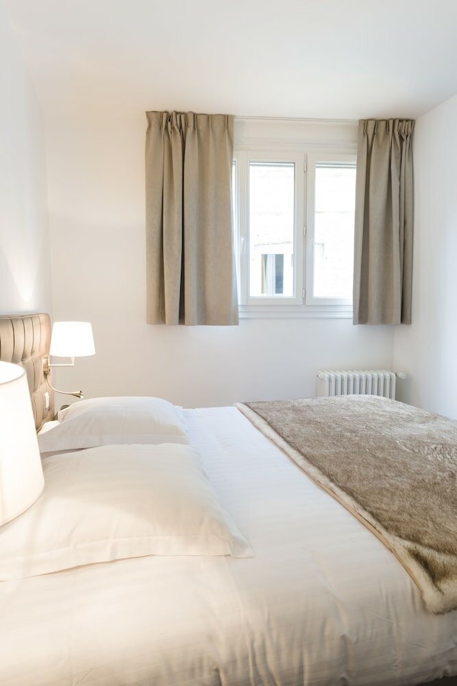 Фото Hôtel Le Saint Louis