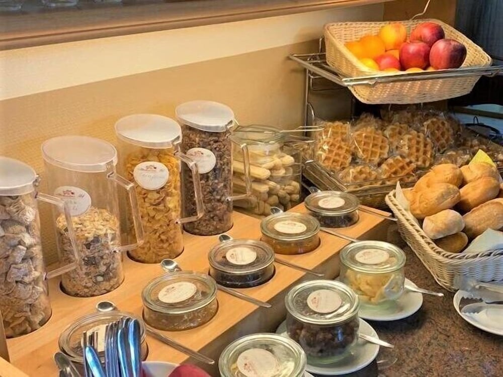 Фото Hotel Alttolkewitzer Hof Dresden