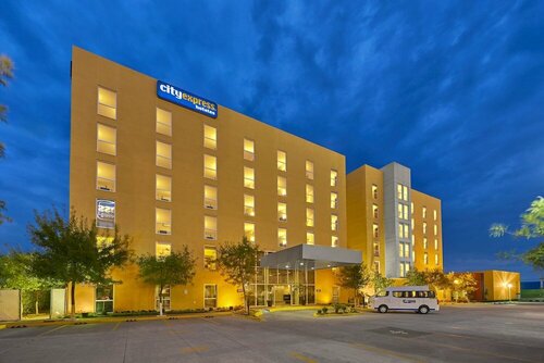 Гостиница City Express Suites by Marriott Silao Aeropuerto в Штате Гуанахуато