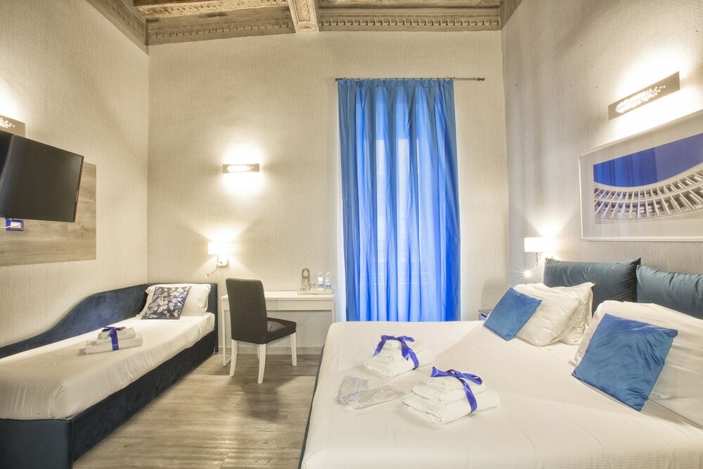 Фото History Suite