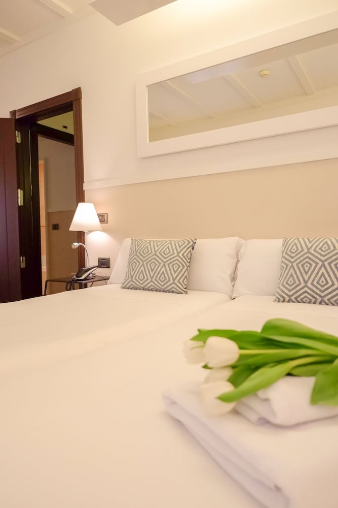 Фото U-Sense Sevilla Centro