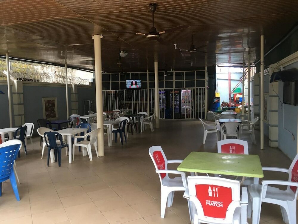 Фото Marble Hill Hotel