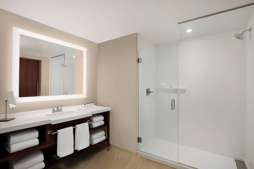 Фото Marriott Dallas Allen Hotel & Convention Center