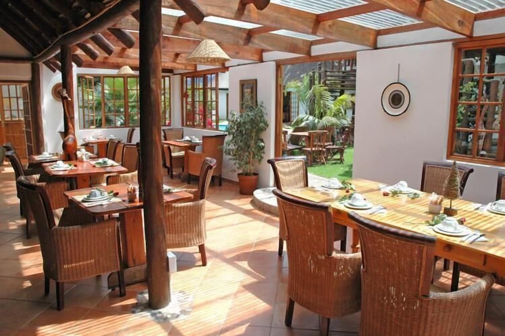 Фото French Lodge International