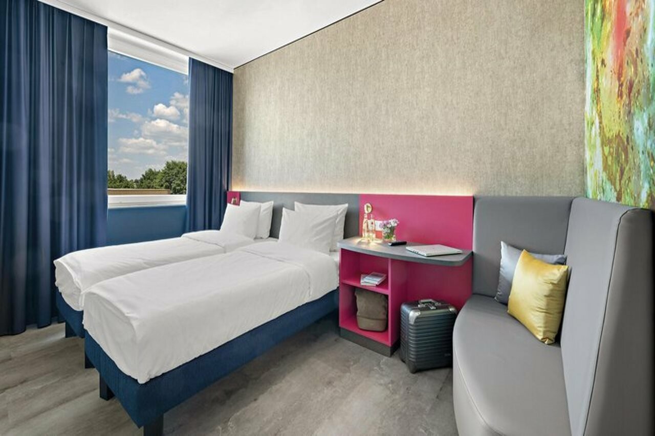 Фото Styles Hotel Nördlingen