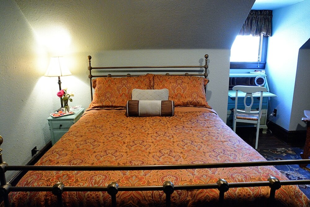 Фото Iron Horse Inn
