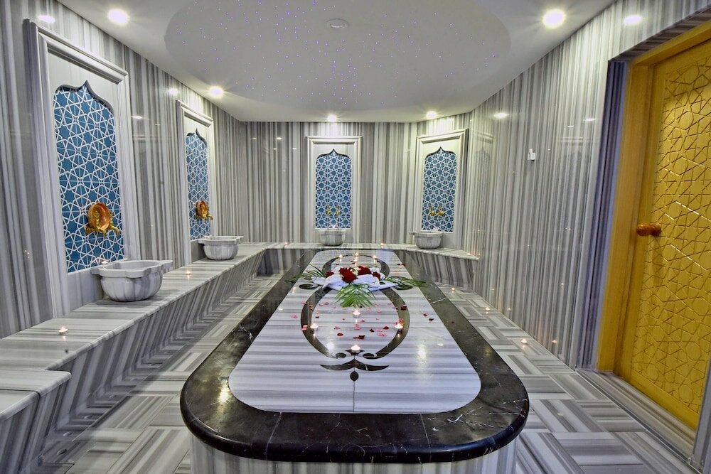 Фото Riverside Garden Resort