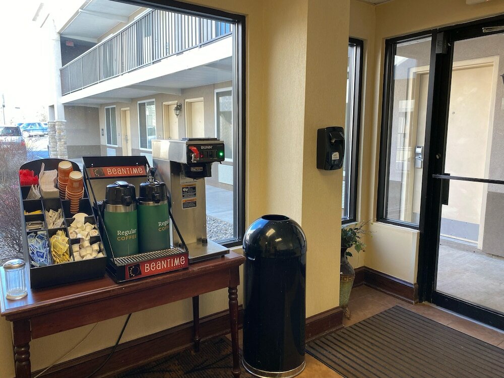 Фото Quality Inn & Suites