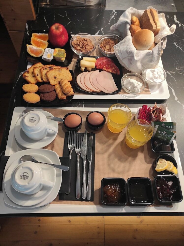 Фото Atlantis Boutique City Hotel