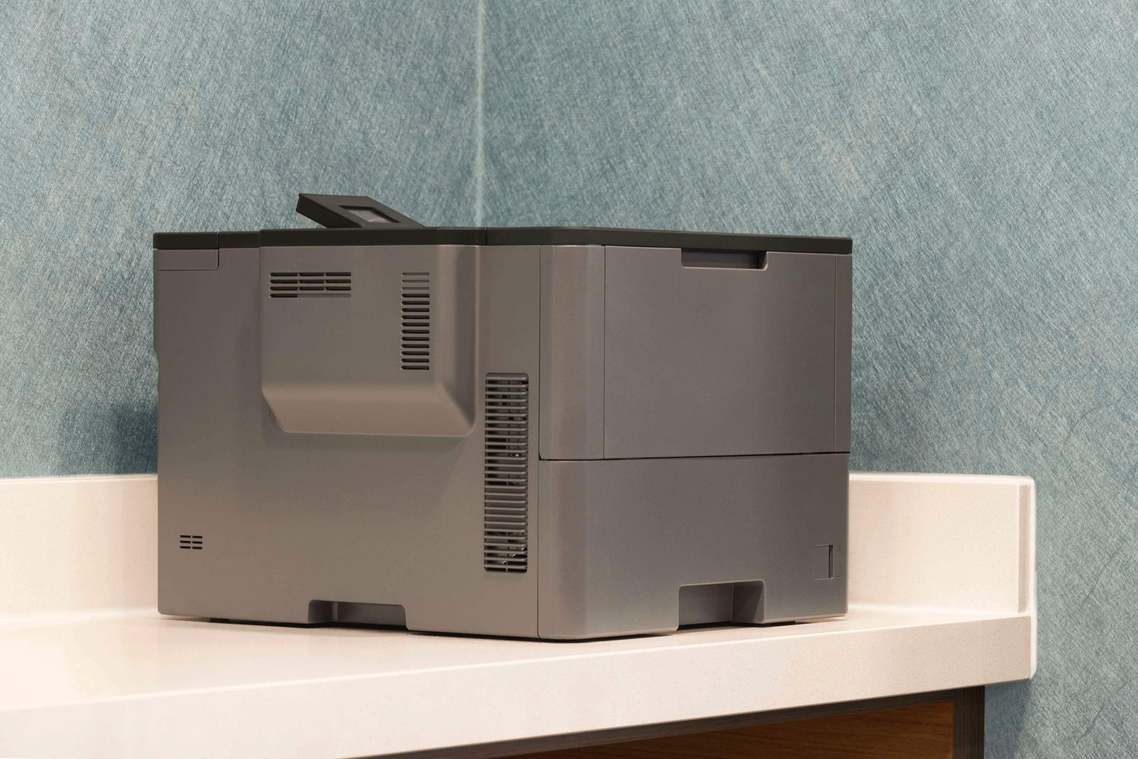 Фото Home2 Suites by Hilton Cheyenne