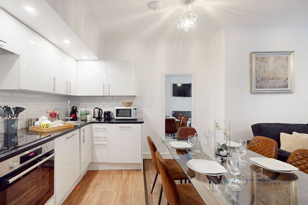 Фото Park Lane Apartments - Clarges St