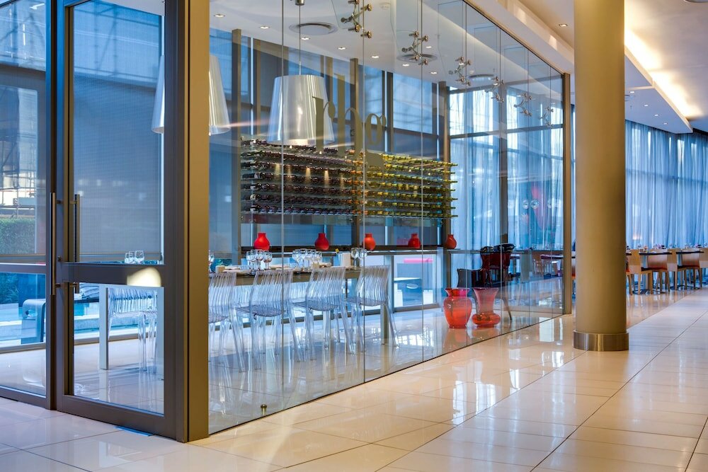 Фото Park Inn Sandton