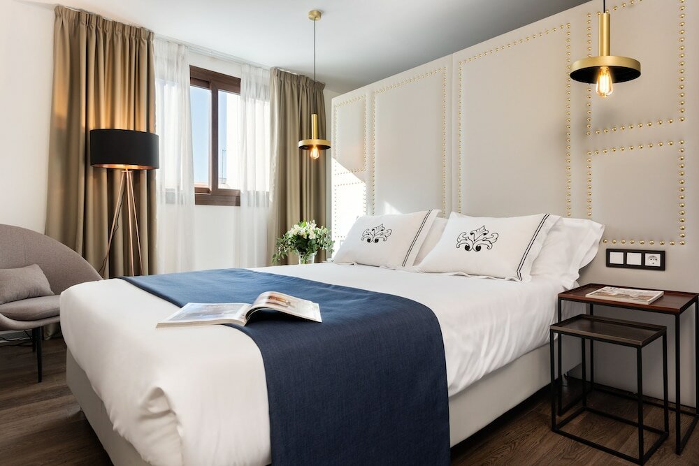 Фото Casa Sevilla 1920 Suites by Época