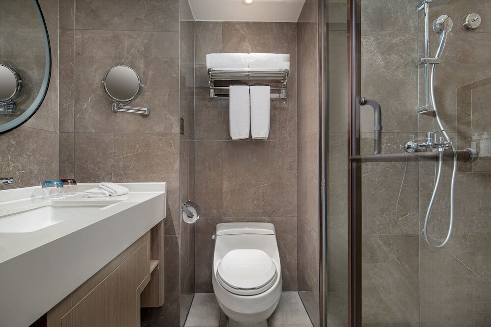 Фото Holiday Inn Chengdu Century City-Westtower