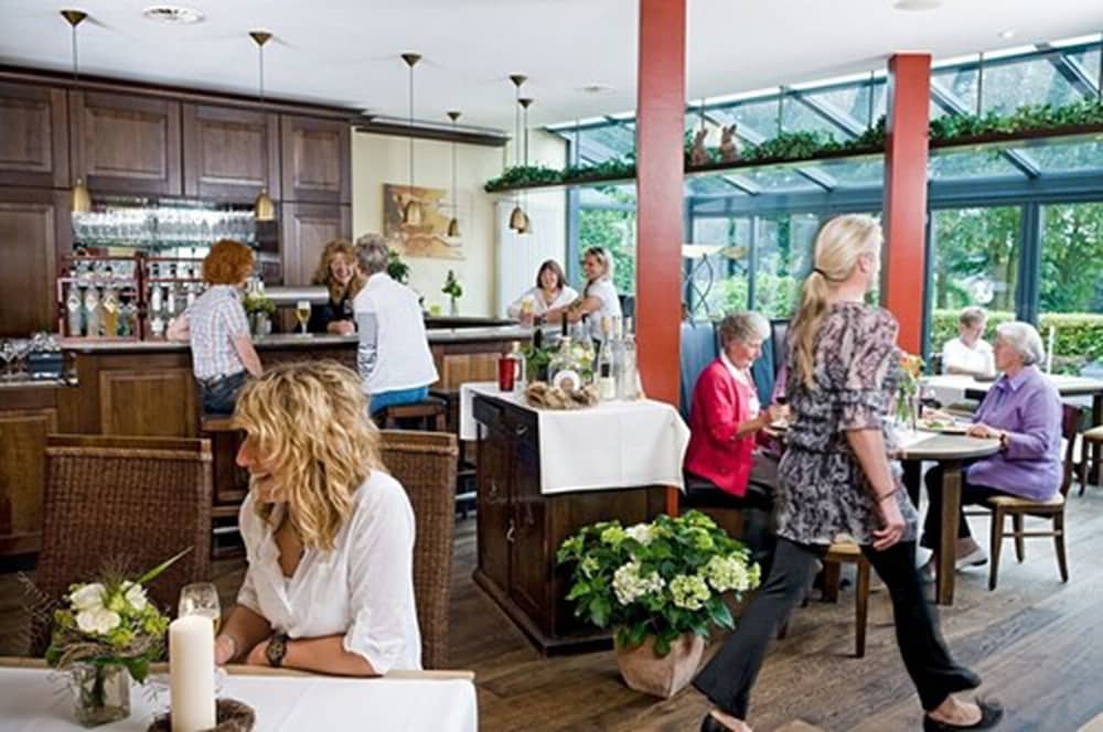 Фото Landidyll Hotel Gasthof zum Freden