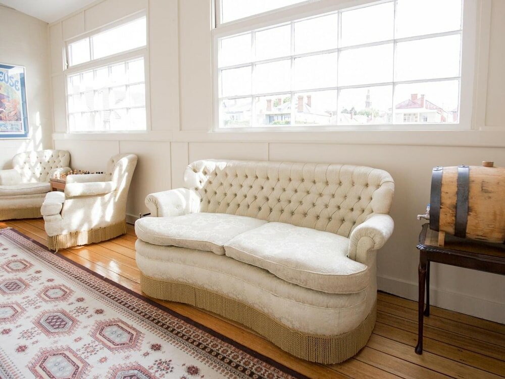 Фото Montacute Boutique Bunkhouse