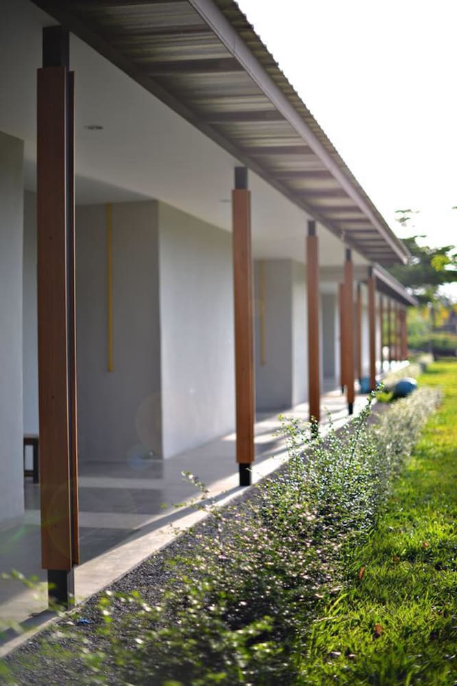 Фото Sabye D Resort at Surat