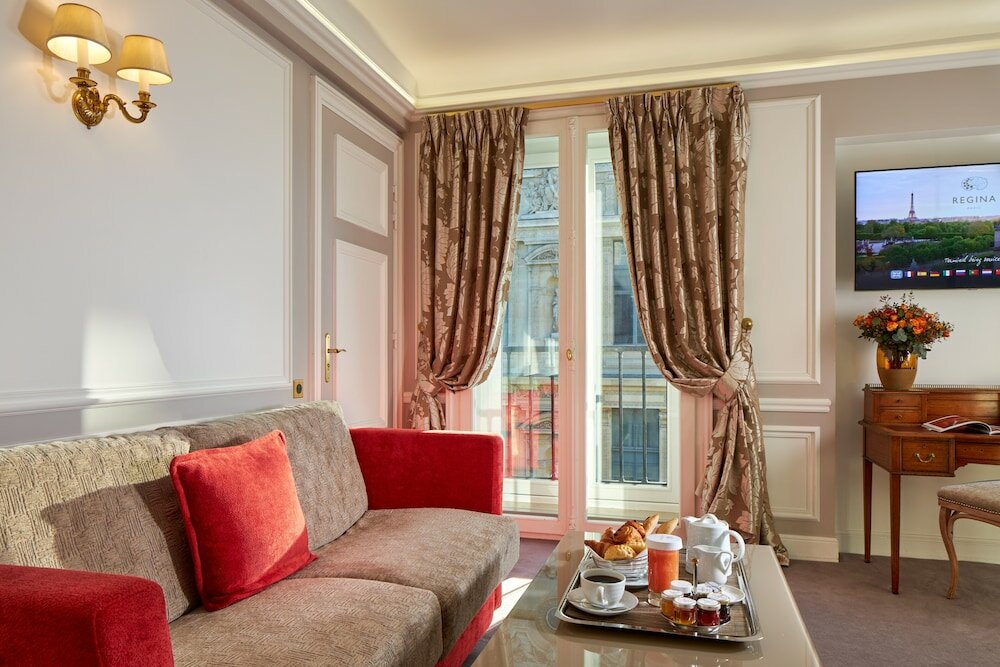 Фото Regina Louvre