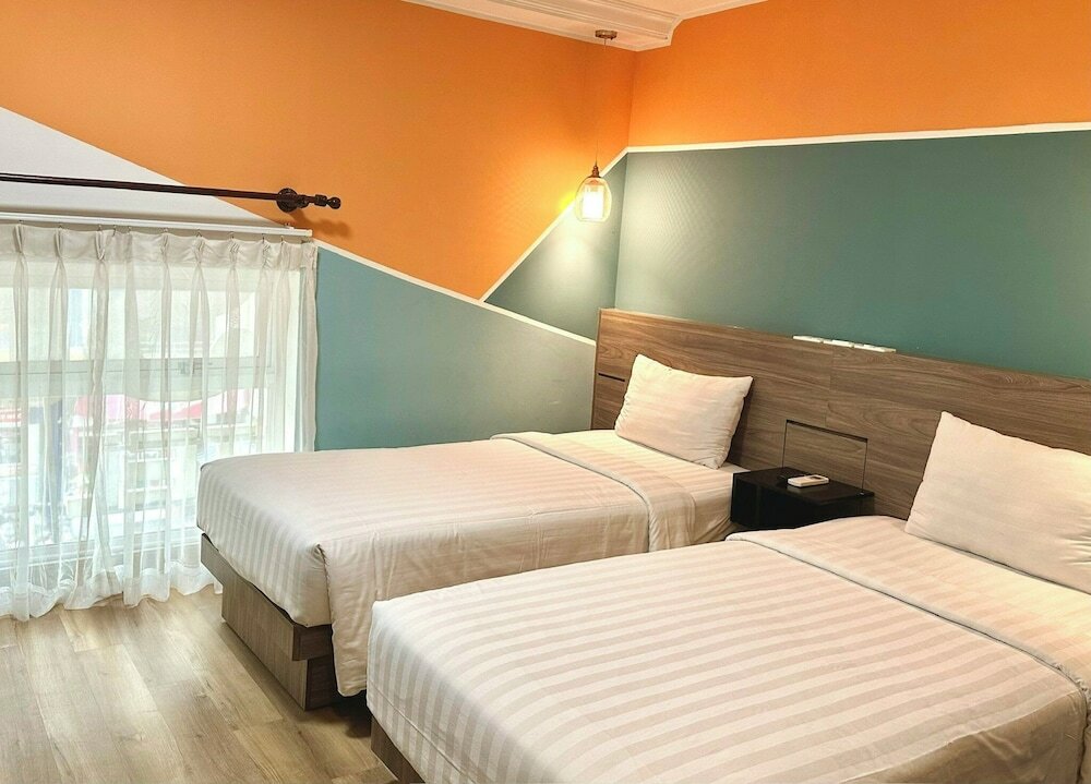 Фото Sunrise Central Hotel