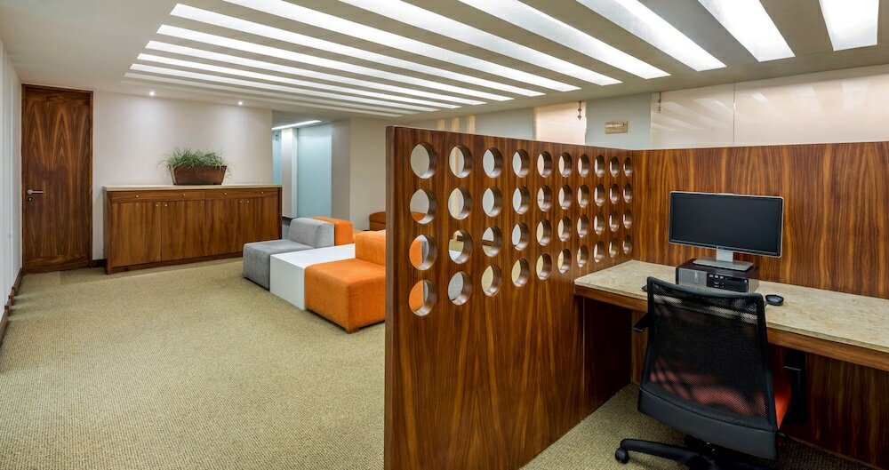 Фото Real Inn Guadalajara Expo