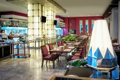 Гостиница Hyatt Regency Bangkok Suvarnabhumi Airport в Бангкоке