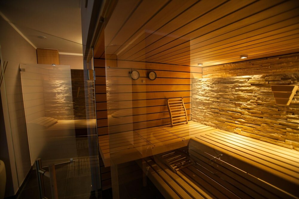 Фото Amalienburg Boutique & Boarding Hotel
