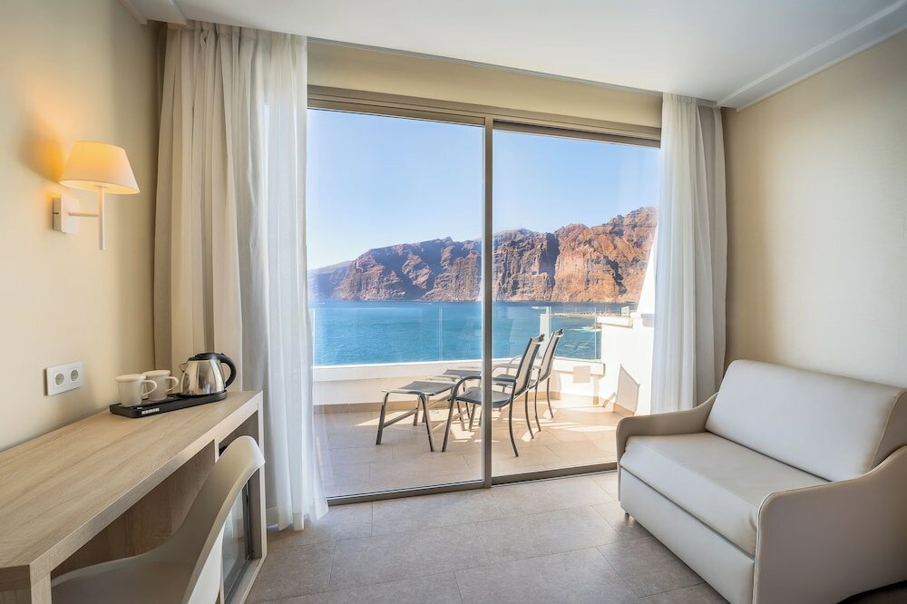 Фото Barceló Santiago