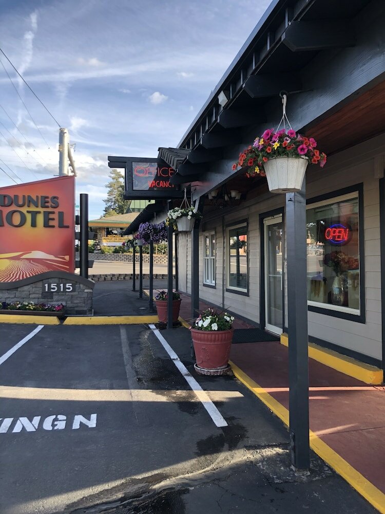 Фото Dunes Motel