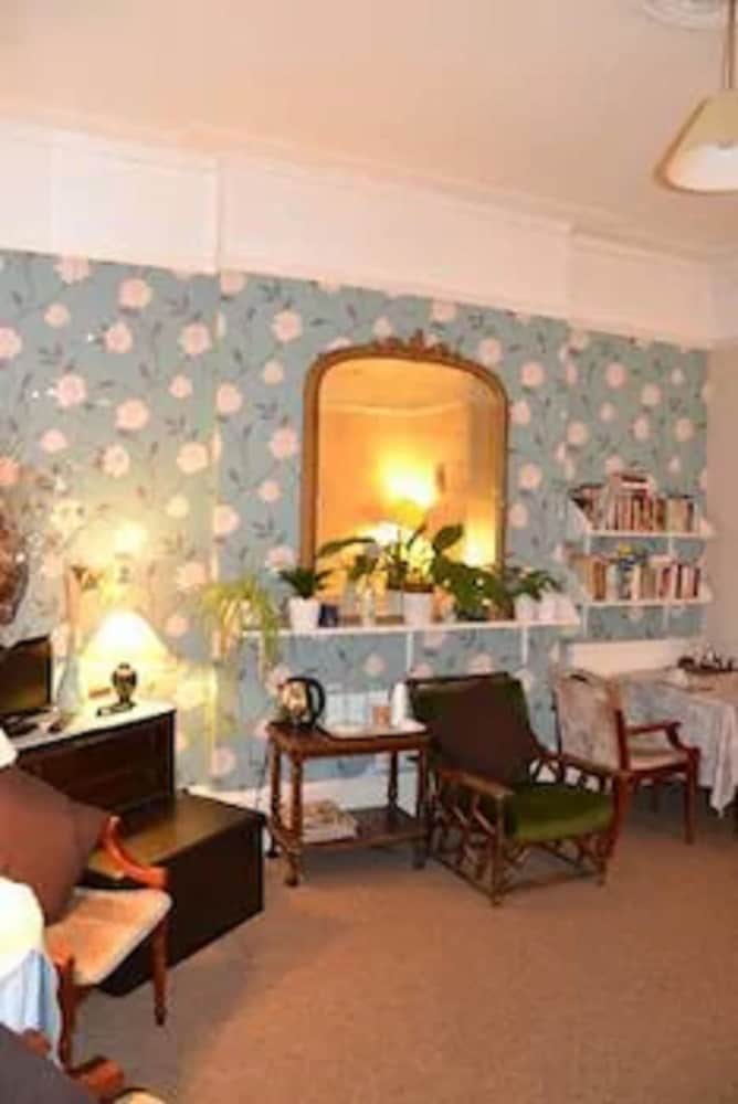 Фото Abbey Lodge