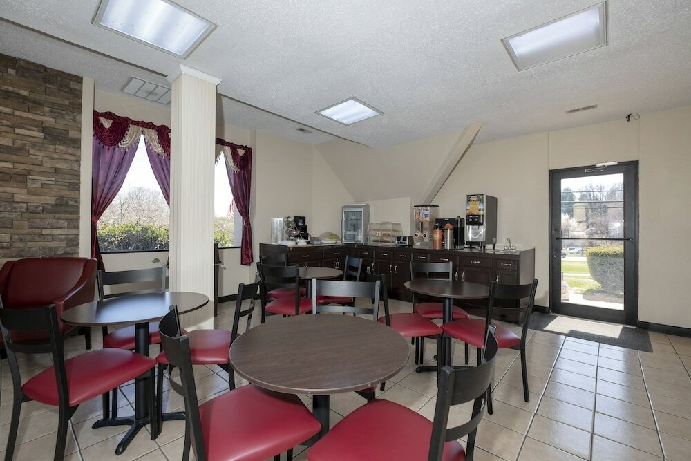 Фото Red Roof Inn Warrenton