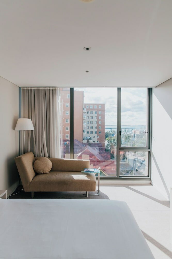 Фото Novotel Newcastle Beach