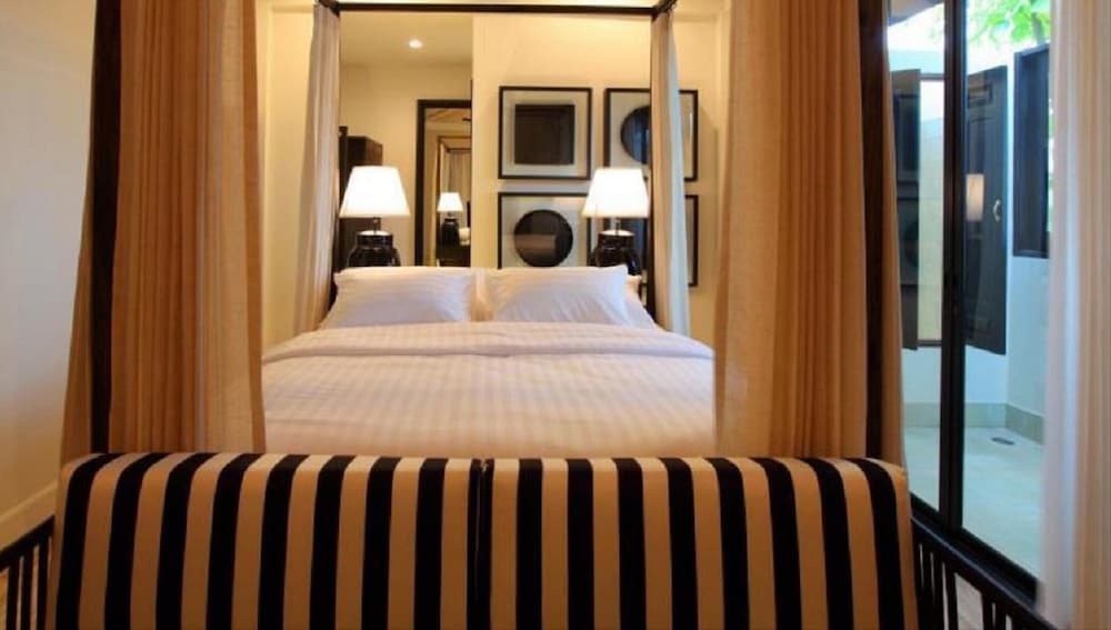 Фото 99 The Gallery Hotel